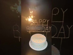 हैप्पी बर्थडे फुलझड़ियाँ आतिशबाजी ठंडी आतिशबाजी शादी की पार्टी ठंडी पायरो आतिशबाजी फुलझड़ियाँ