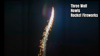 1" छोटे स्काई शॉट्स रॉकेट आतिशबाजी थ्री वुल्फ हॉवेल्स रॉकेट खिलौना आतिशबाजी आतिशबाज़ी बनाने की विद्या
