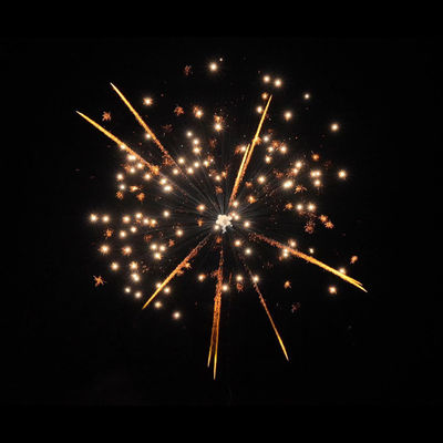 फैक्टरी थोक 24 शॉट केक आतिशबाजी चीनी थोक निर्यात विवाह समारोह के लिए पिरोटेक्निक आतिशबाजी