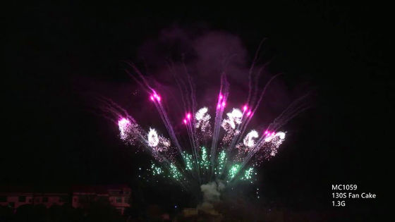 130 शॉट क्रिसमस त्योहार केक आतिशबाजी आउटडोर पेशेवर पिरोटेक्निक